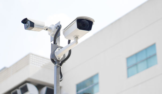 Dual CCTV cameras for building security